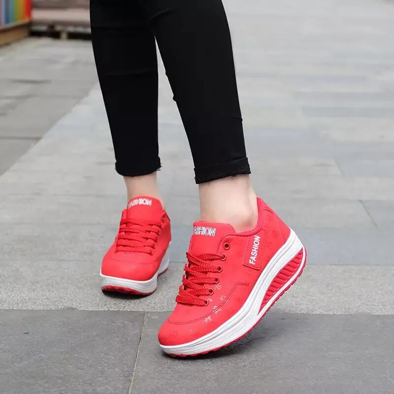 Fashionable Chunky Sneakers