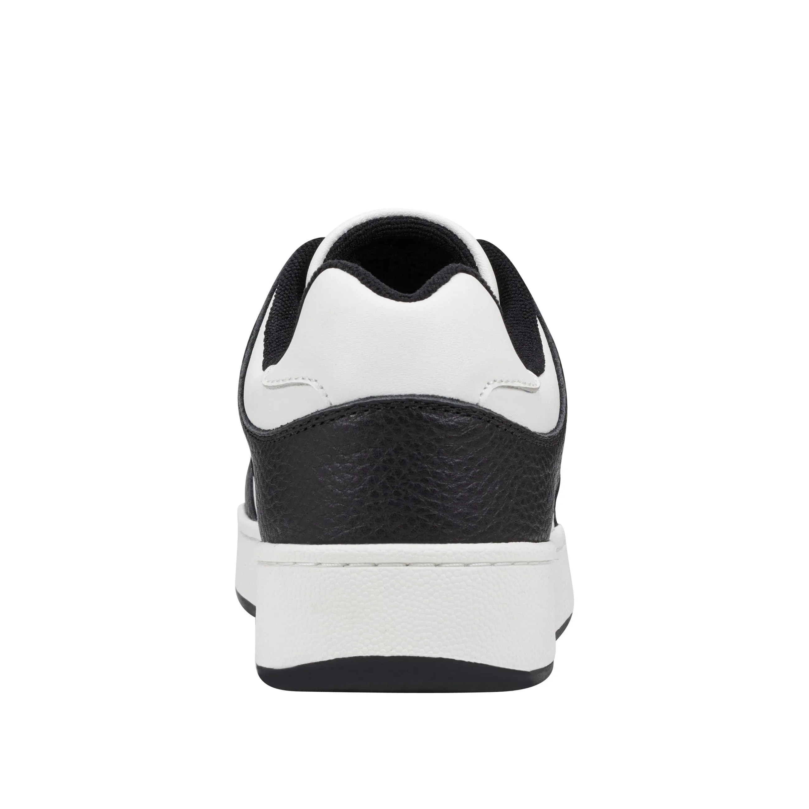 Flynnt Laceup Sneaker