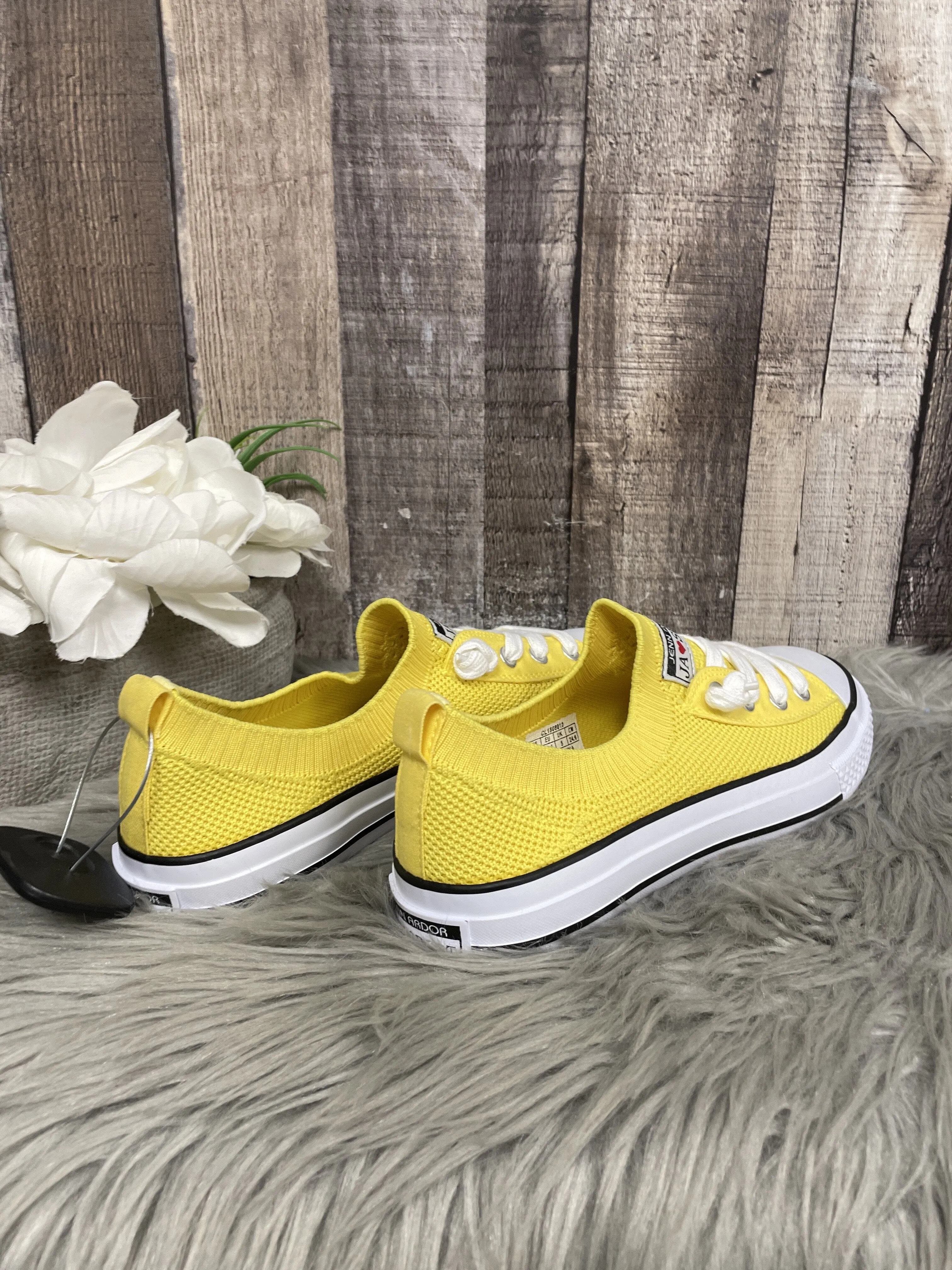 Shoes Flats By Cme  Size: 8